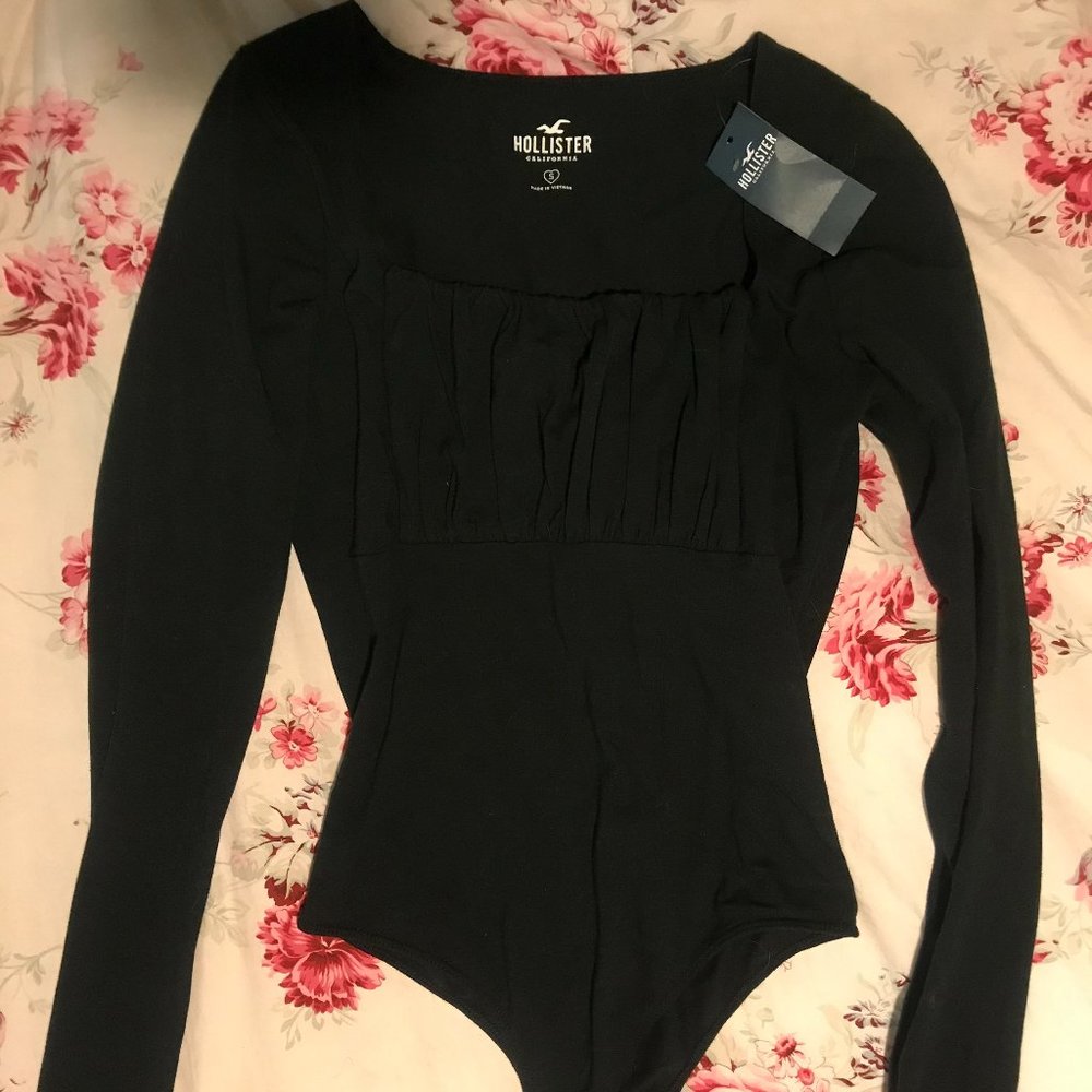 Black Long Sleeve Ruched Hollister Bodysuit